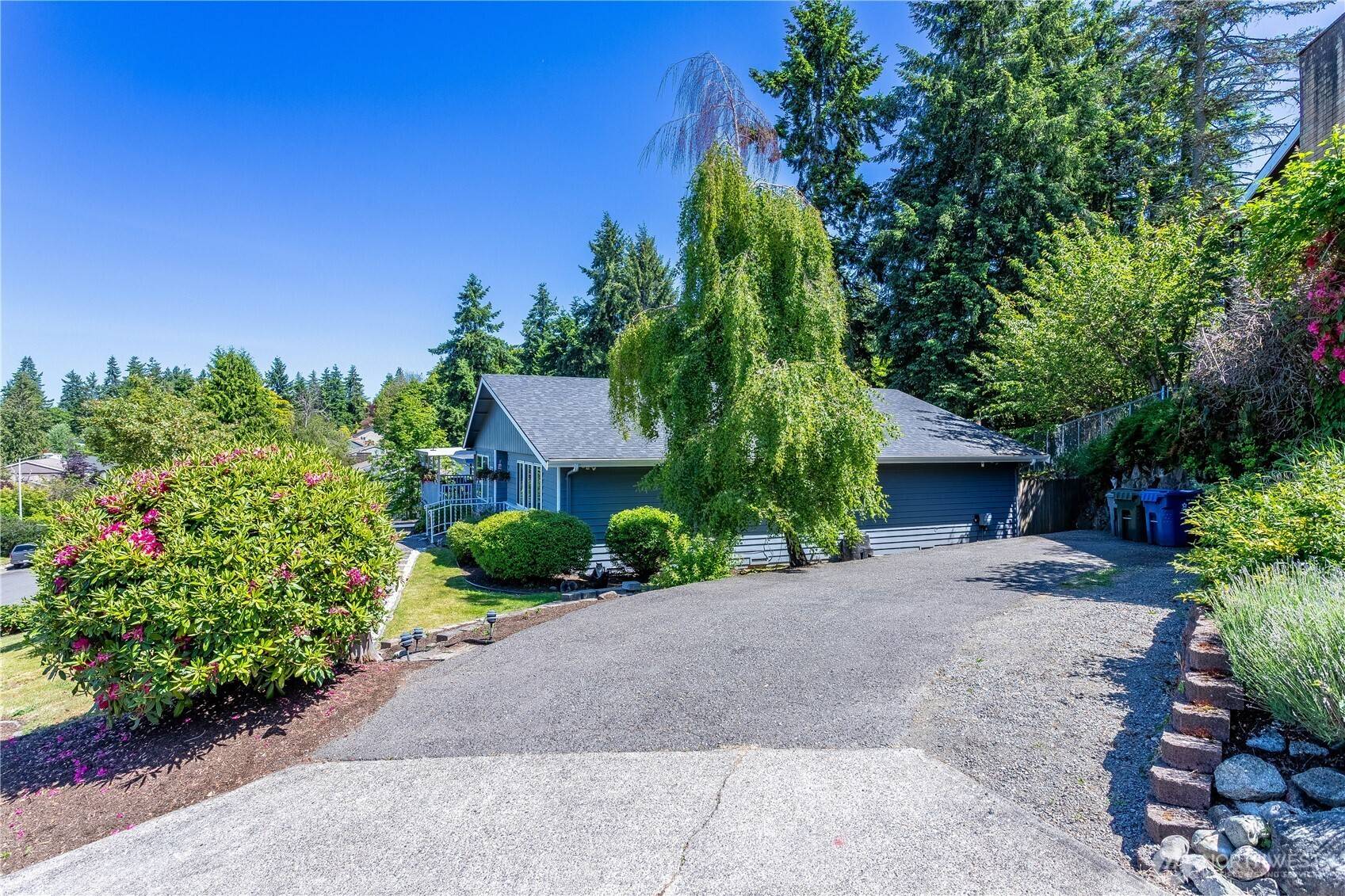Kent, WA 98032,4025 Somerset LN