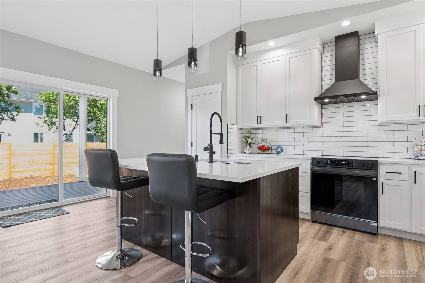 Ocean Shores, WA 98569,370 S Butterclam ST SW