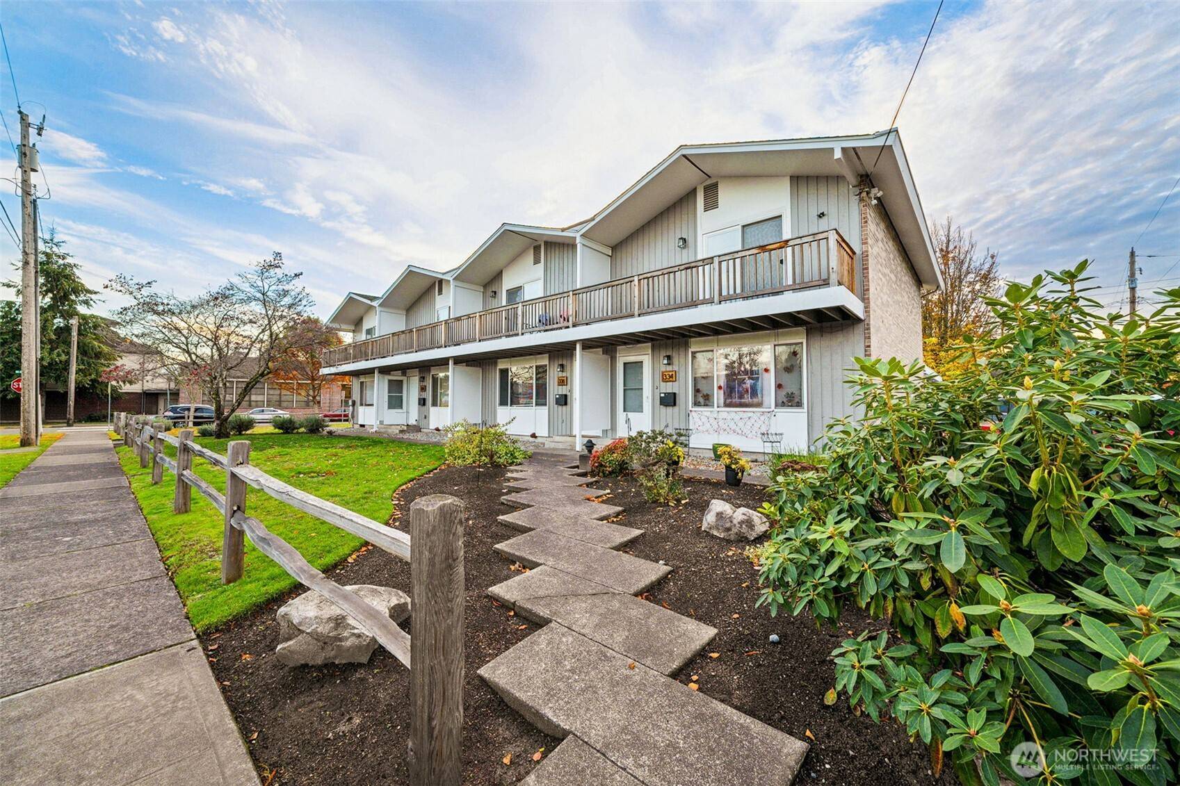 Puyallup, WA 98371,334 340 4th ST SW