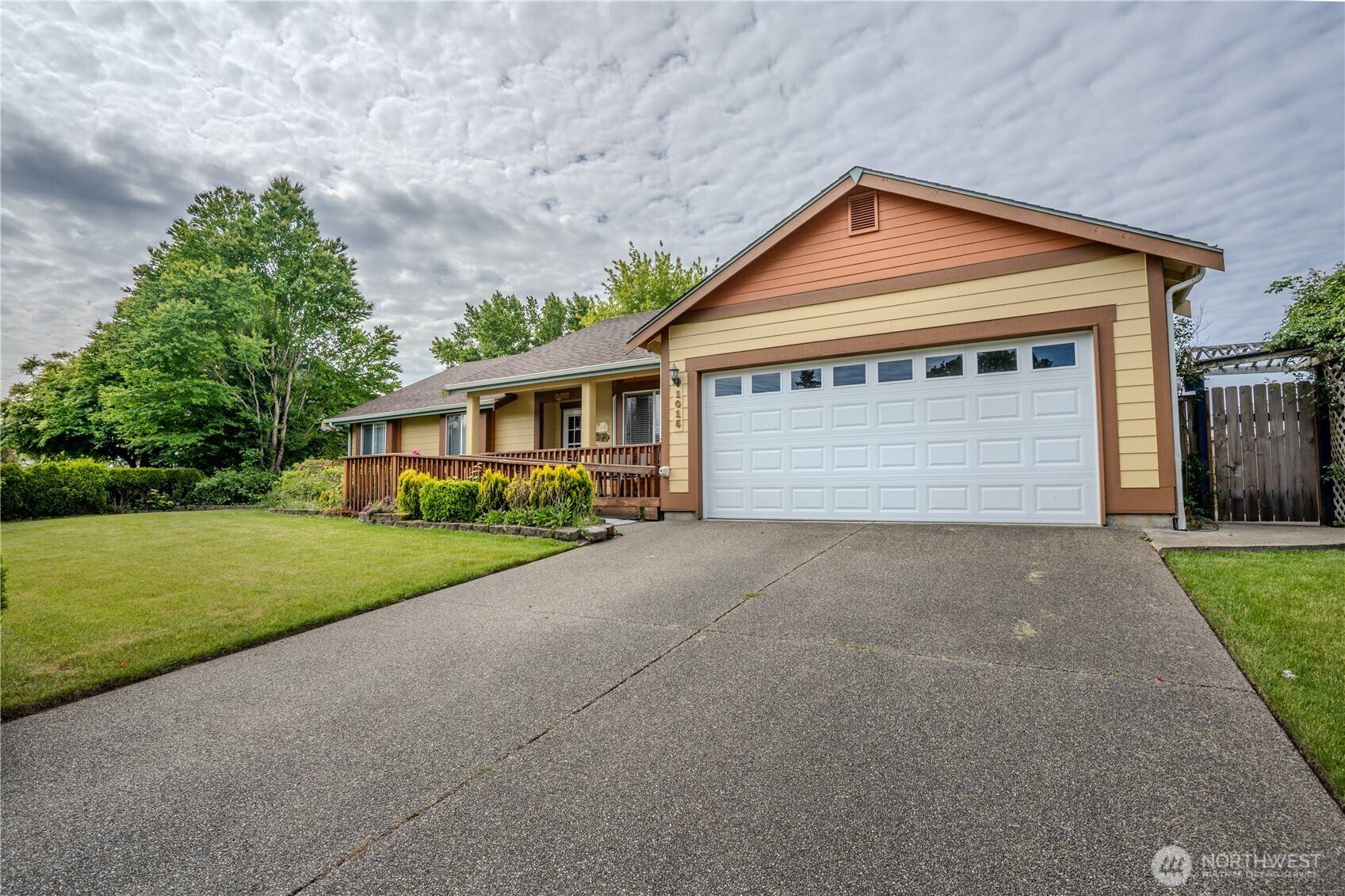 Olympia, WA 98513,1015 Rockcress DR SE