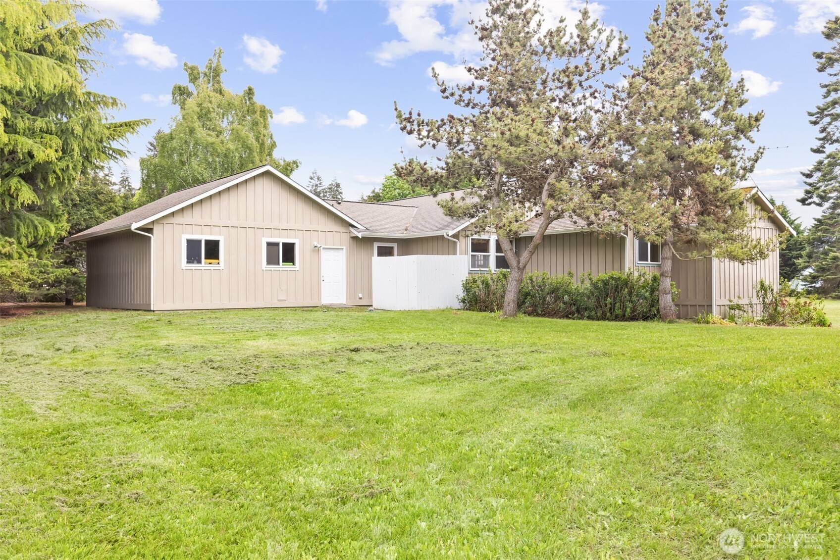 Sequim, WA 98382,94 Brazil RD