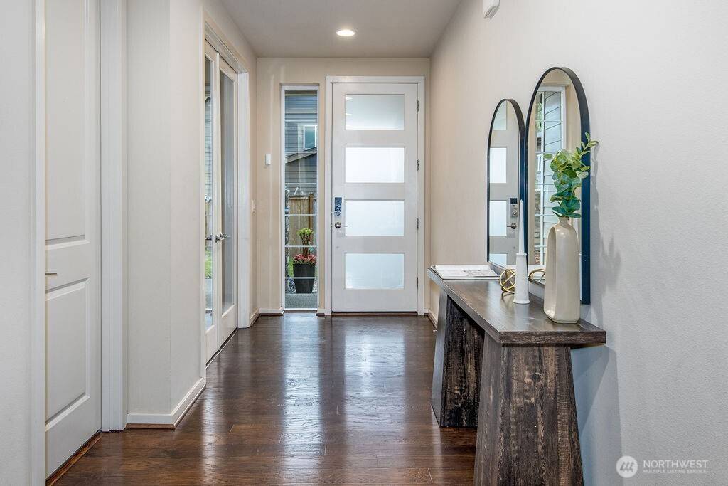 Burien, WA 98148,233 S 163 ST