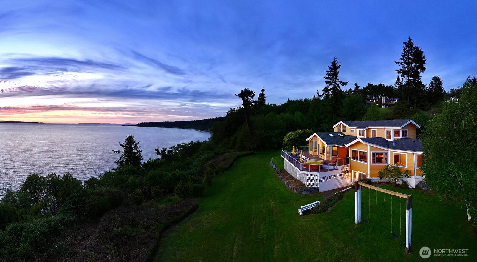 Freeland, WA 98249,330 Susana DR
