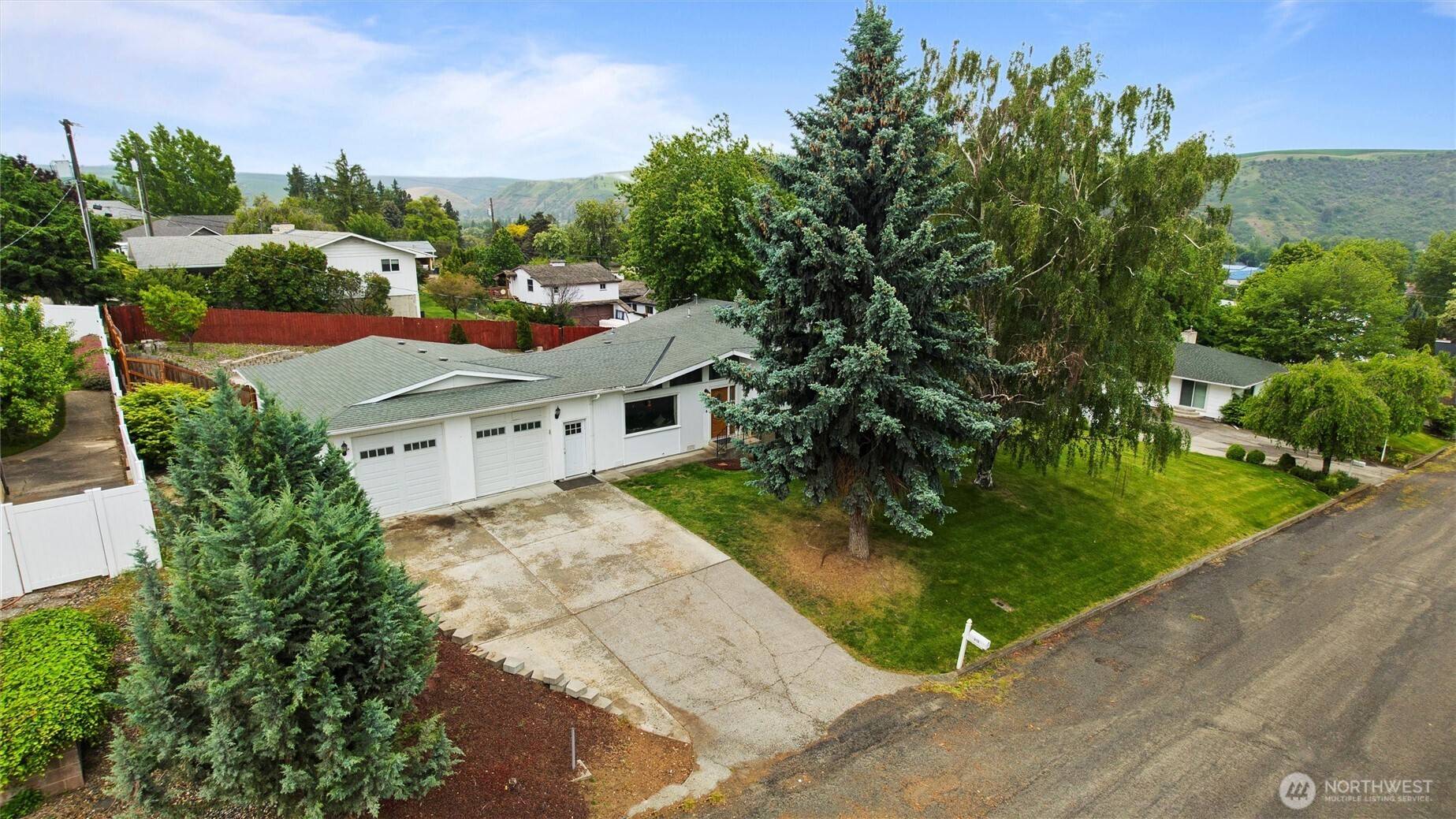 Dayton, WA 99328,810 E Spring ST