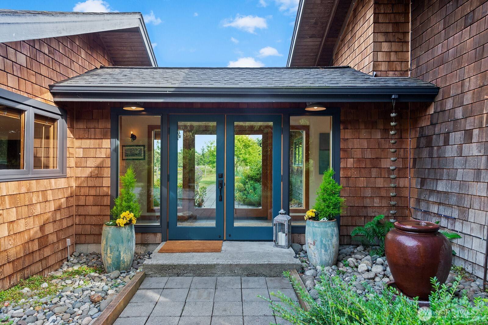 Vashon, WA 98070,26742 94th AVE SW