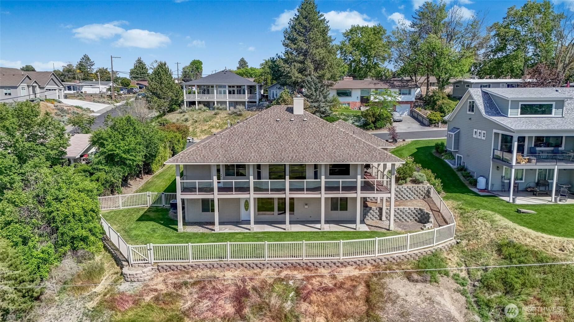 Moses Lake, WA 98837,2108 S Beaumont DR