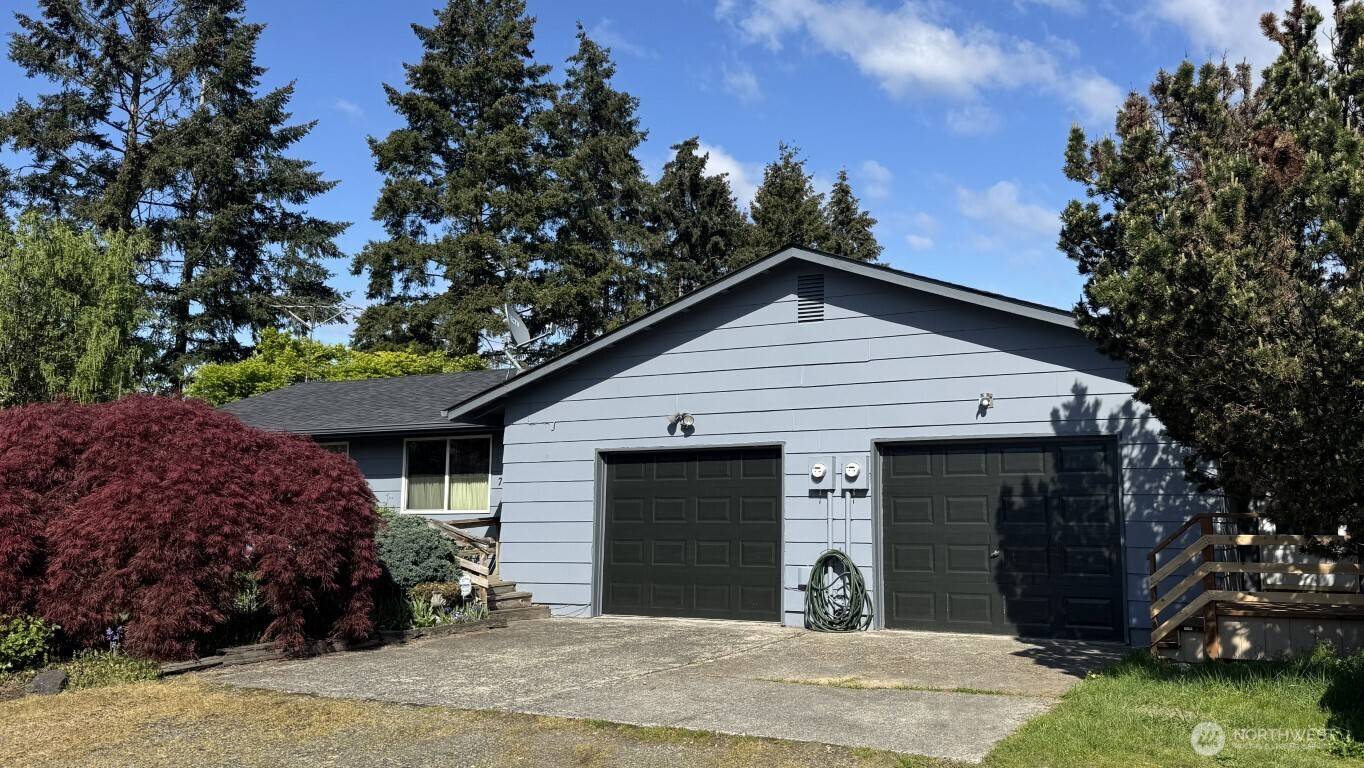 Auburn, WA 98002,727 8th ST NE