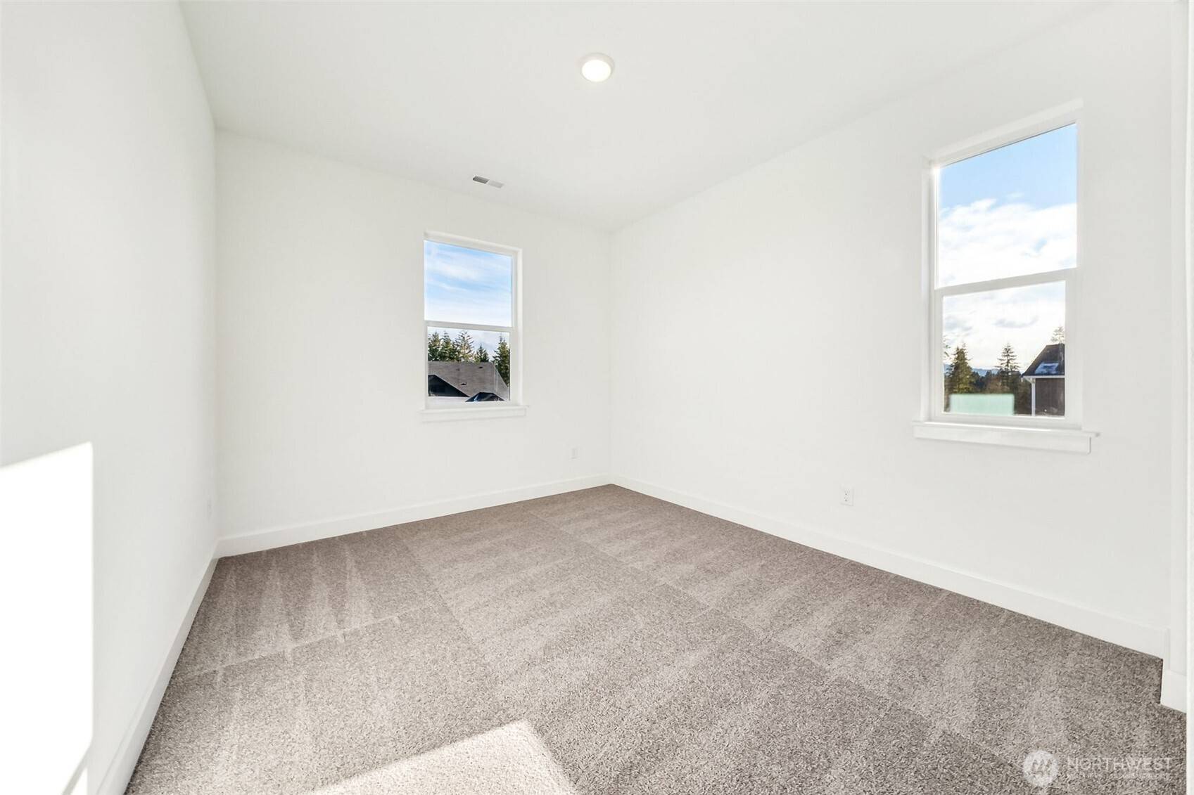 Bonney Lake, WA 98391,15602 210th AVE E #314