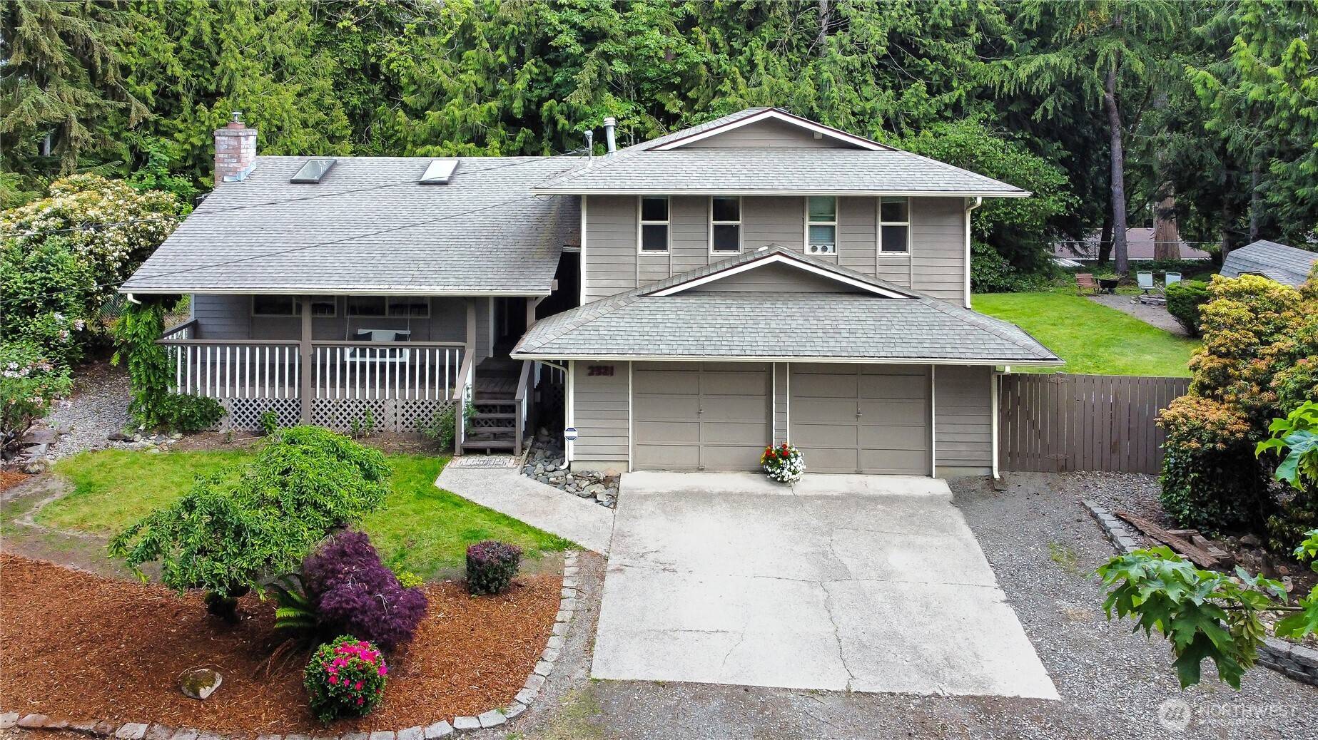 Lake Tapps, WA 98391,3521 170th AVE E
