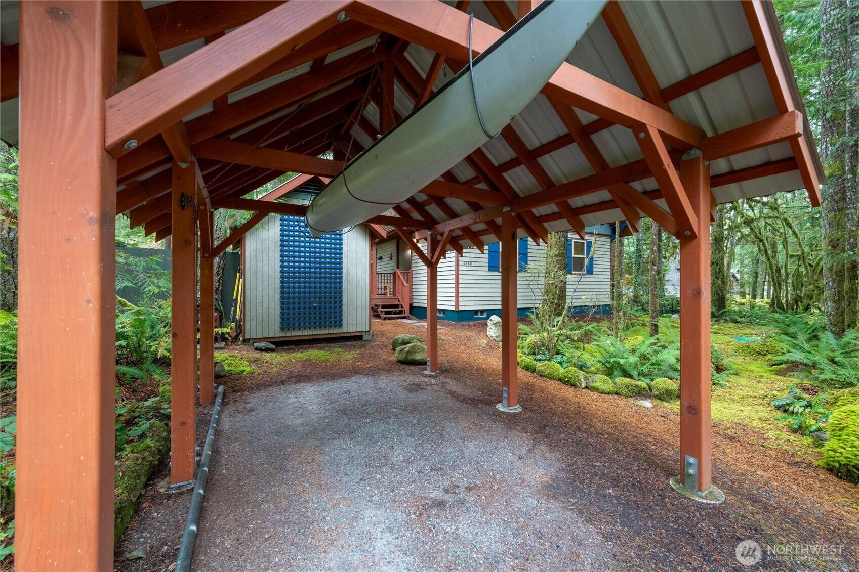 Deming, WA 98244,7480 Glacier Springs Drive