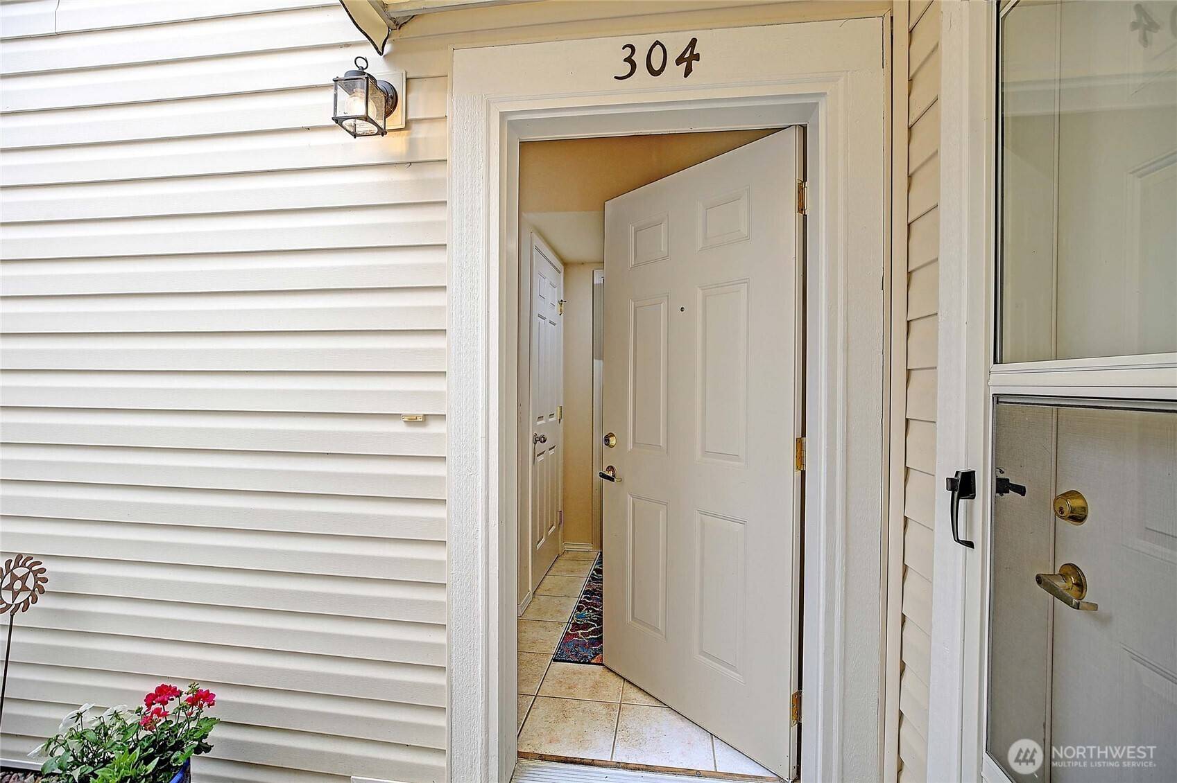 Stanwood, WA 98292,7318 Centerville CT #304