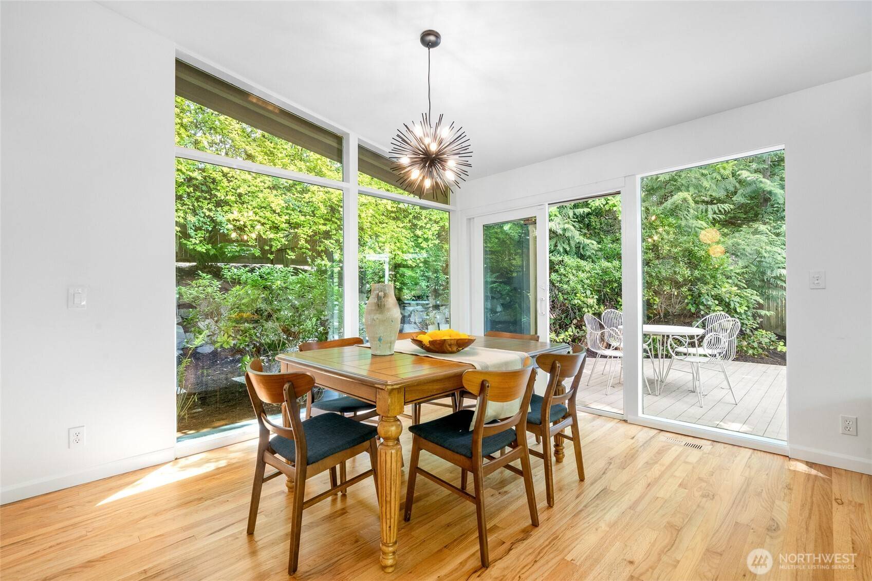 Mercer Island, WA 98040,5 Wembley LN