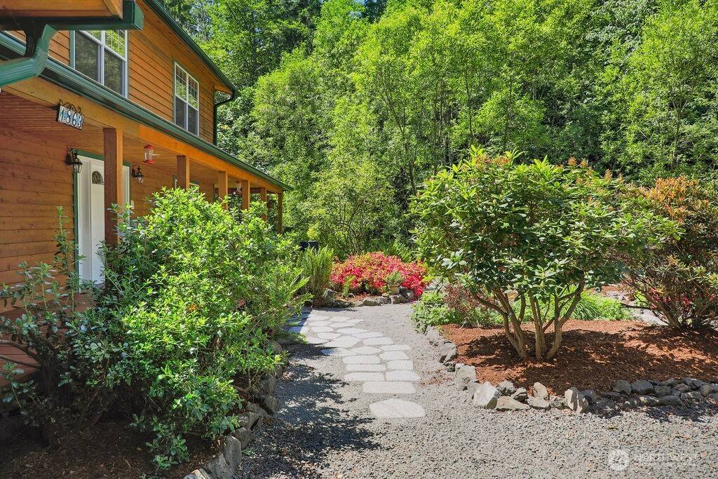 Poulsbo, WA 98370,1863 NW Vaa RD