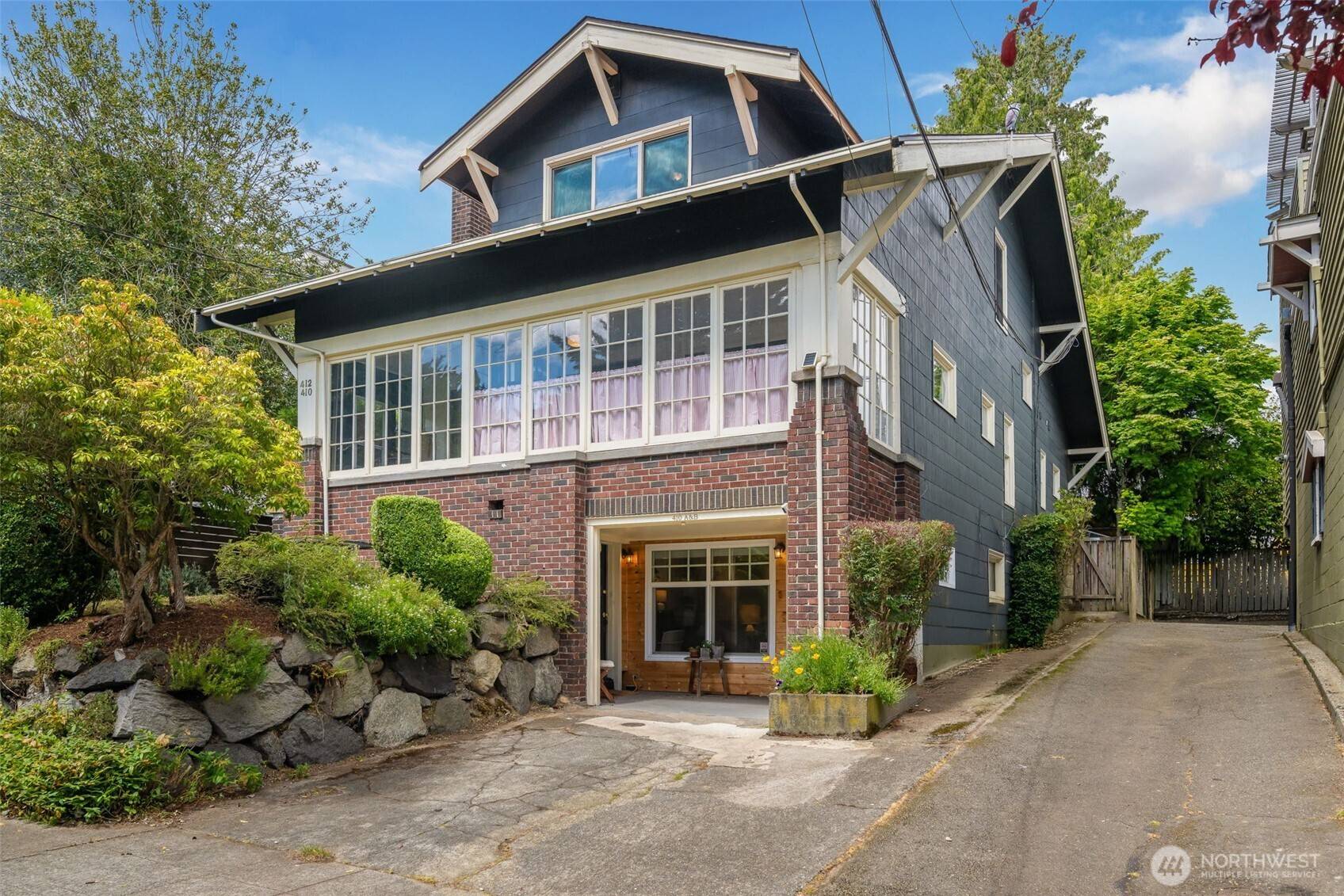 Seattle, WA 98103,410 N 48th ST