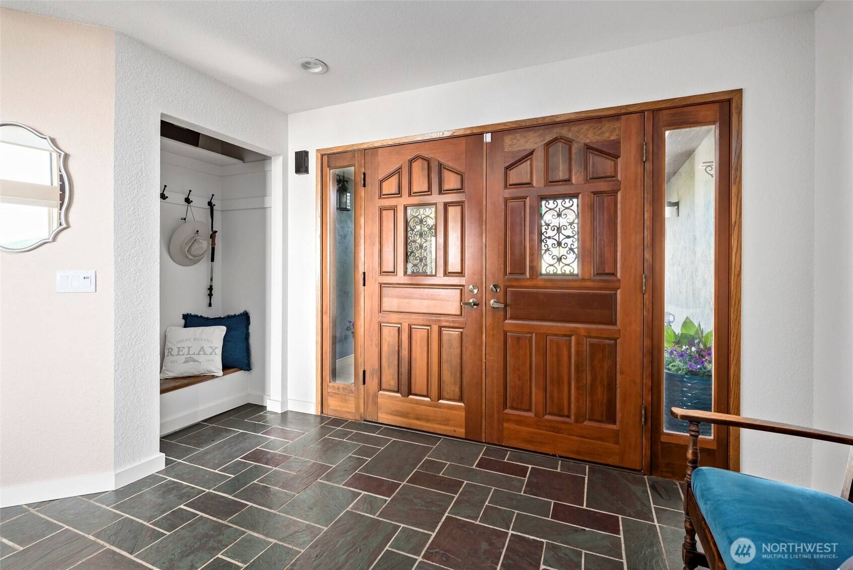 Anacortes, WA 98221,4911 Heather DR