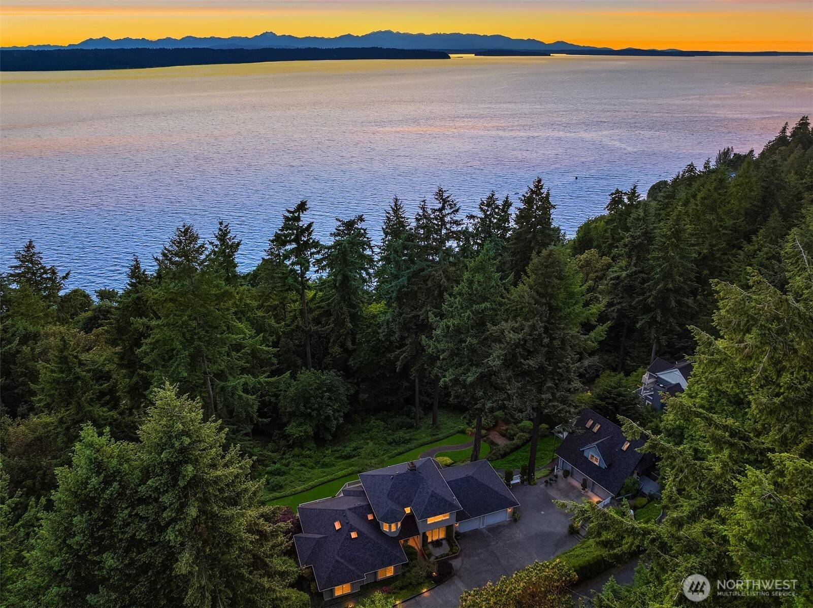 Burien, WA 98166,16025 25th AVE SW