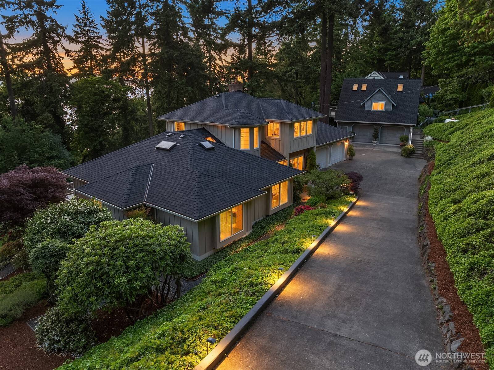 Burien, WA 98166,16025 25th AVE SW