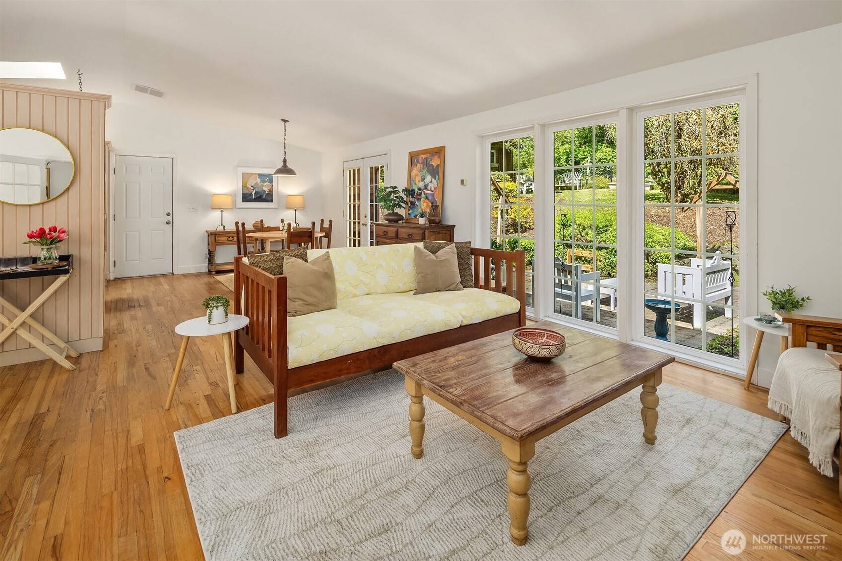 Bainbridge Island, WA 98110,11002 Hyla AVE NE