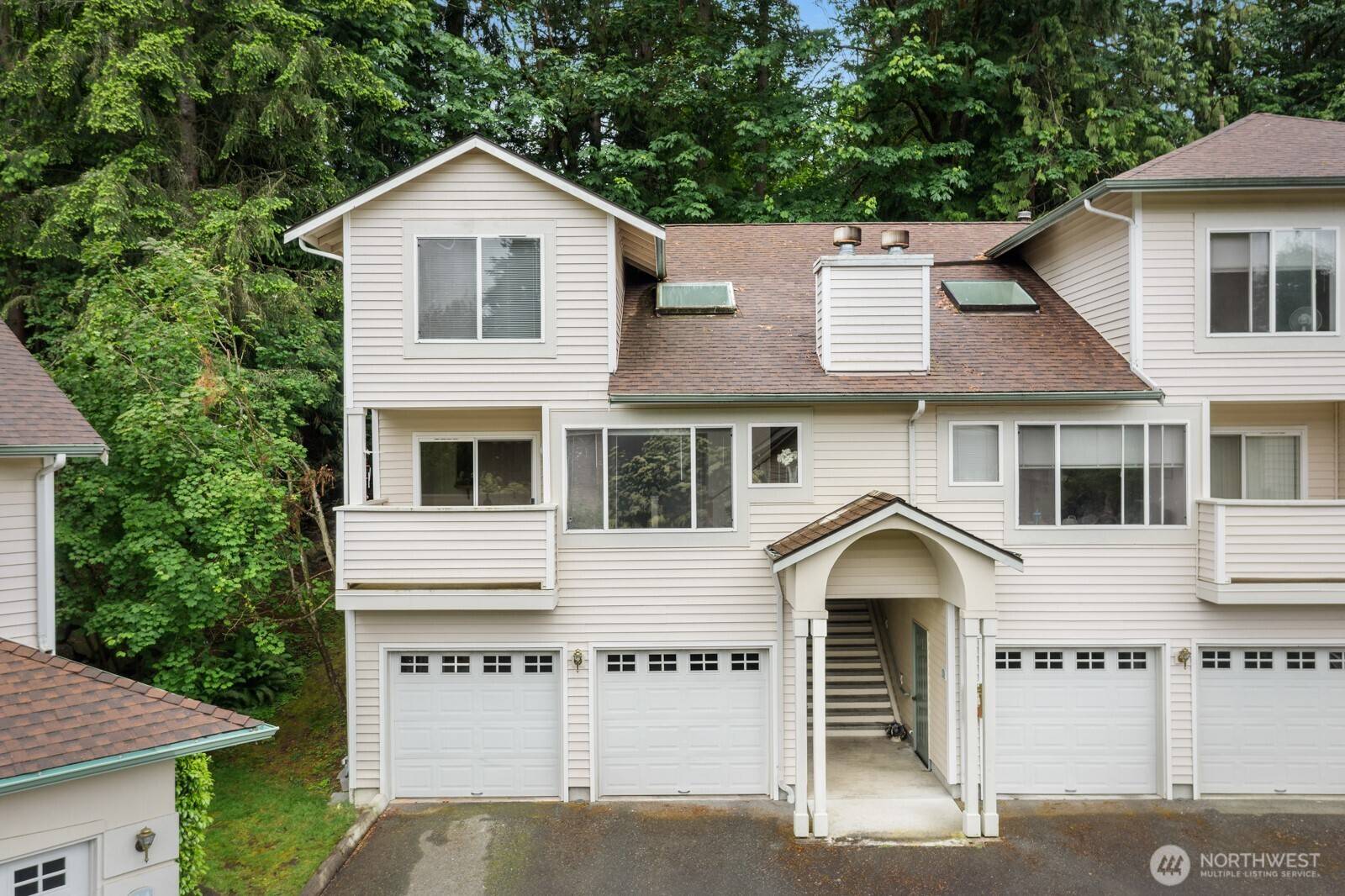 Edmonds, WA 98026,8828 238th St SW #D-1
