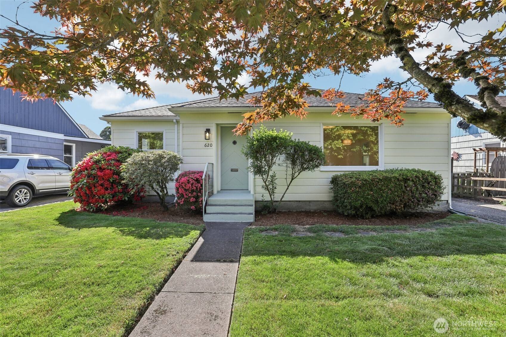 Longview, WA 98632,620 24th AVE