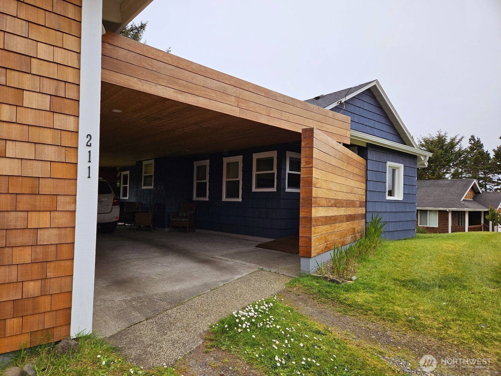 Long Beach, WA 98631,211 NW 25th ST