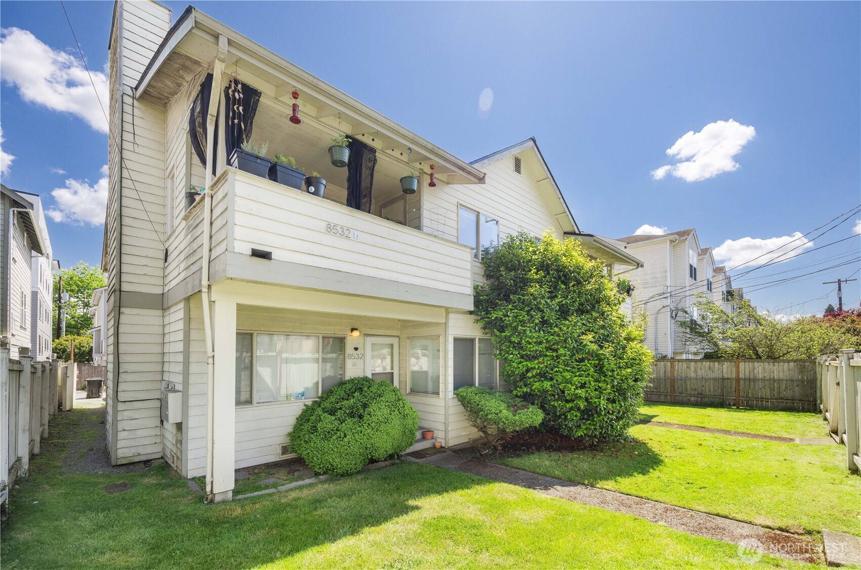 Seattle, WA 98103,8530 Nesbit AVE N