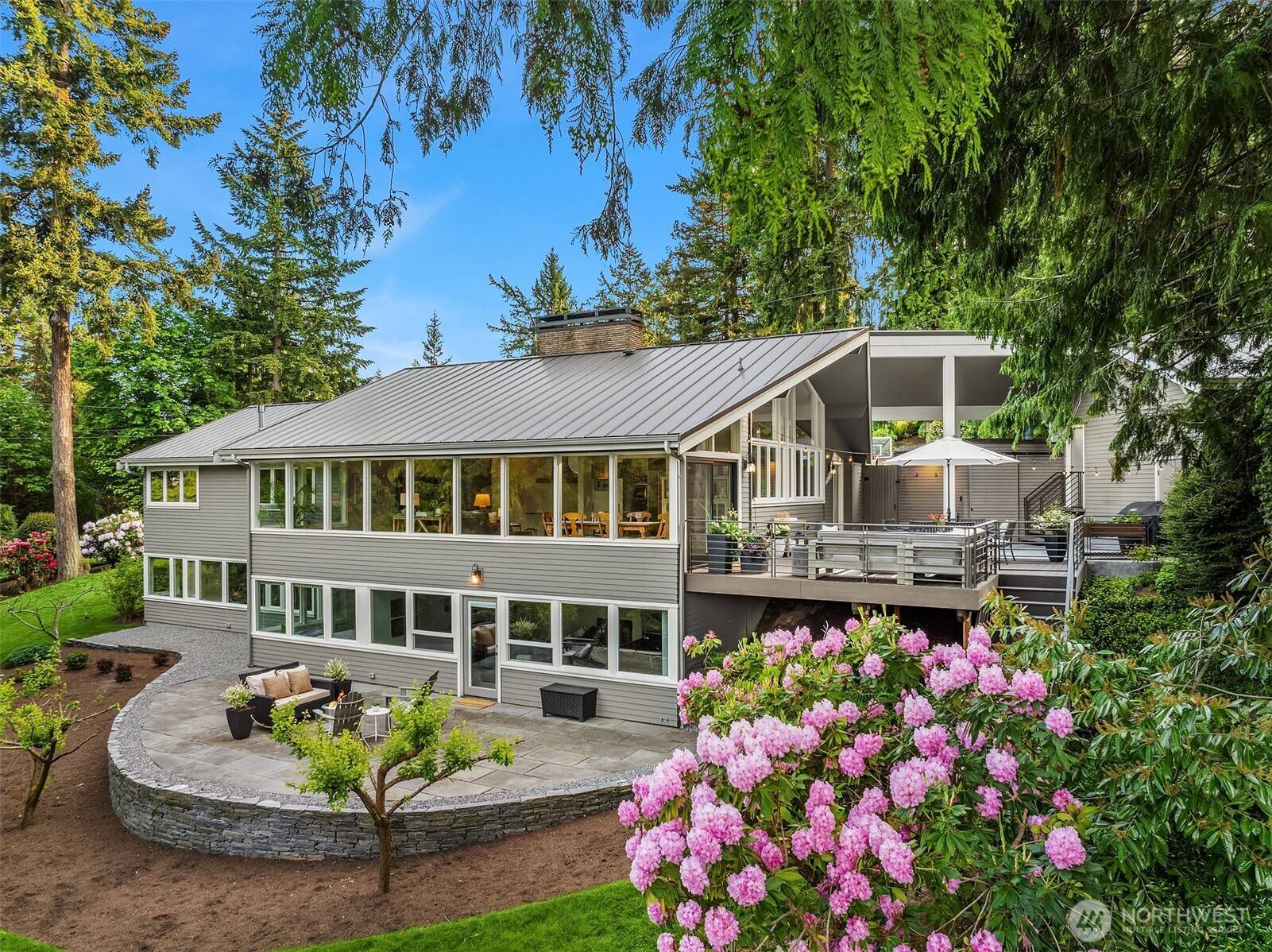Bellevue, WA 98004,400 Detwiller LN