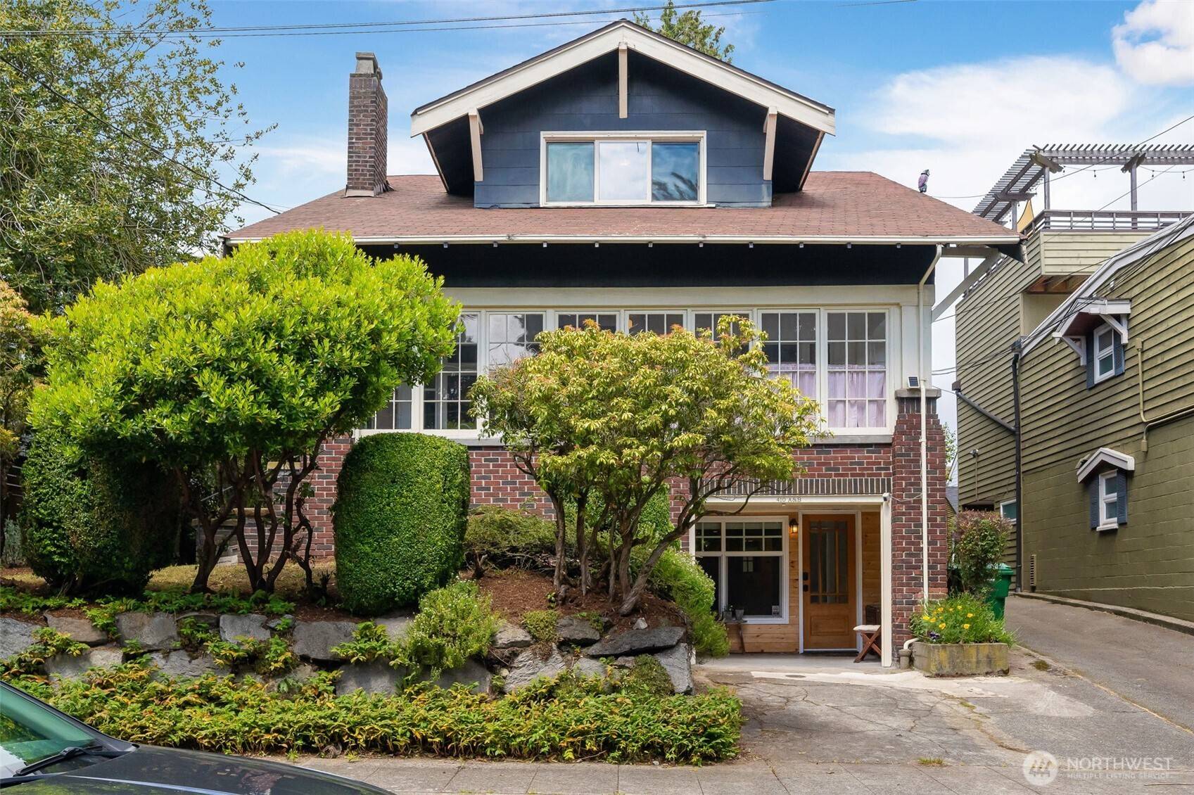 Seattle, WA 98103,410 N 48th ST