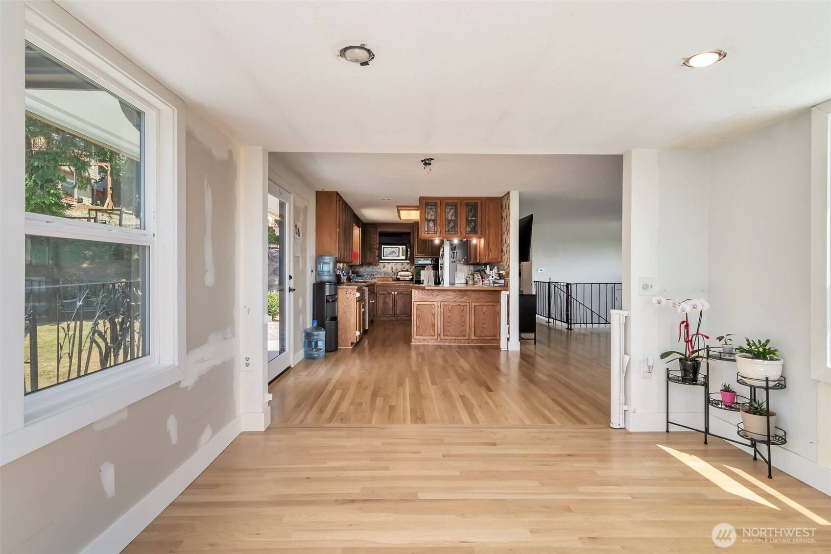 Des Moines, WA 98198,21027 7th PL S