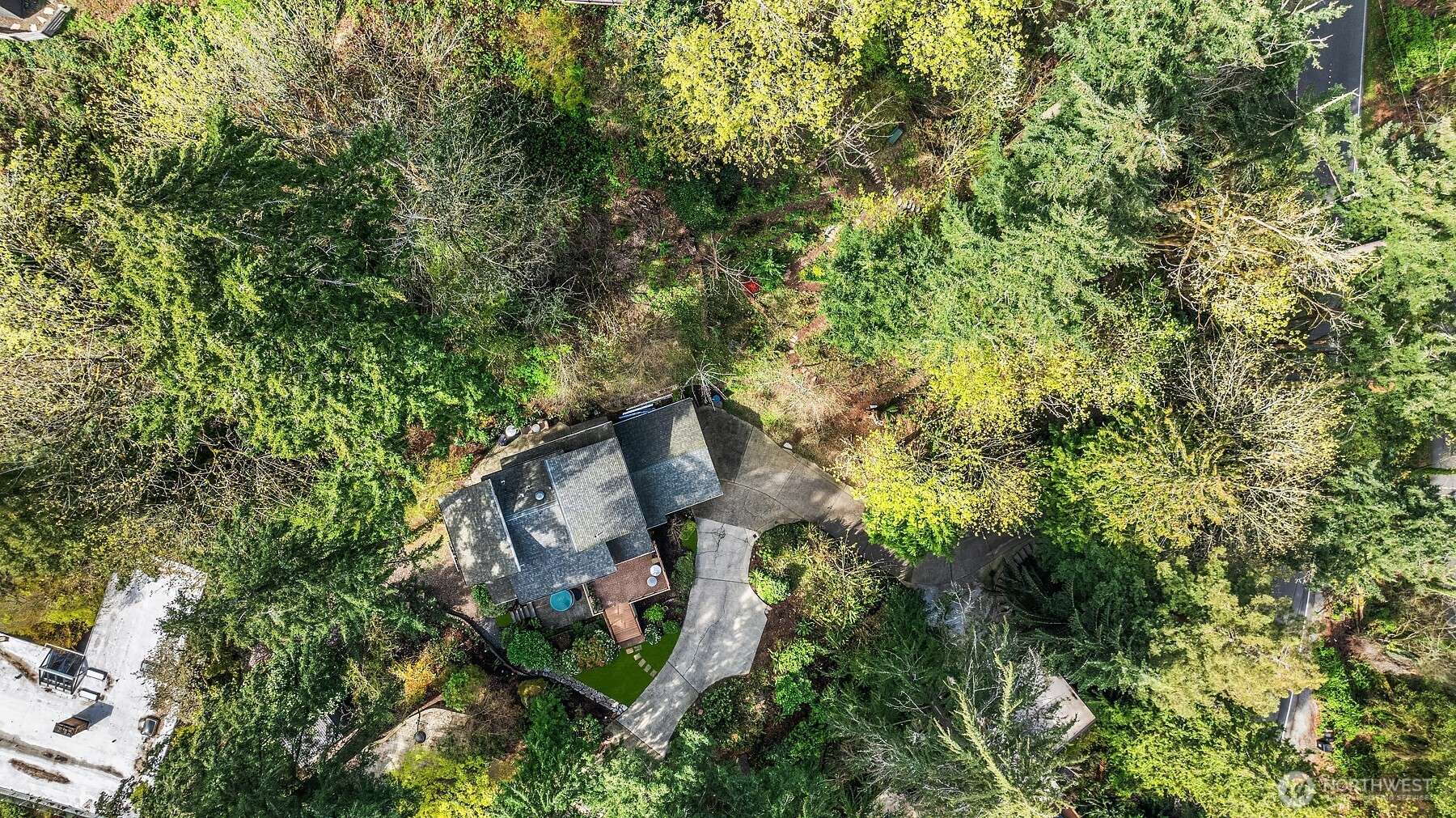 Mercer Island, WA 98040,8521 E Mercer WAY