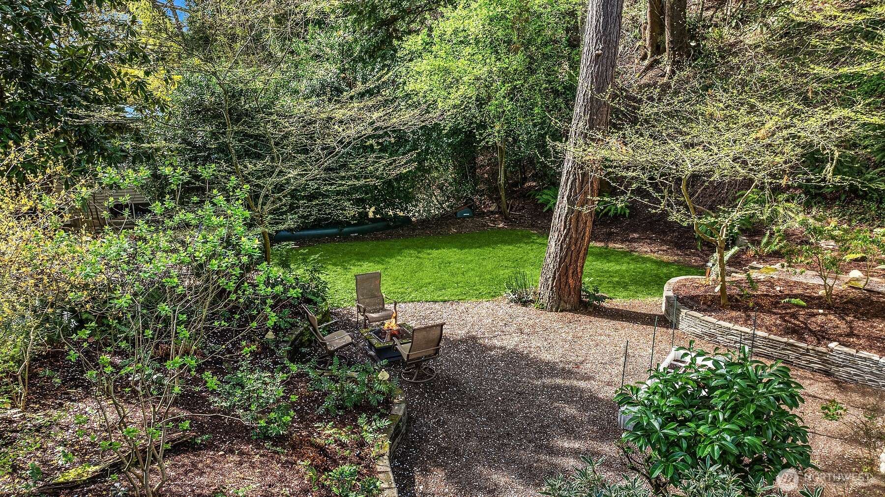 Mercer Island, WA 98040,8521 E Mercer WAY