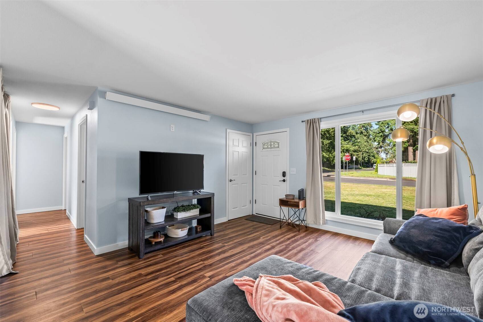 Steilacoom, WA 98388,1416 Briston LN