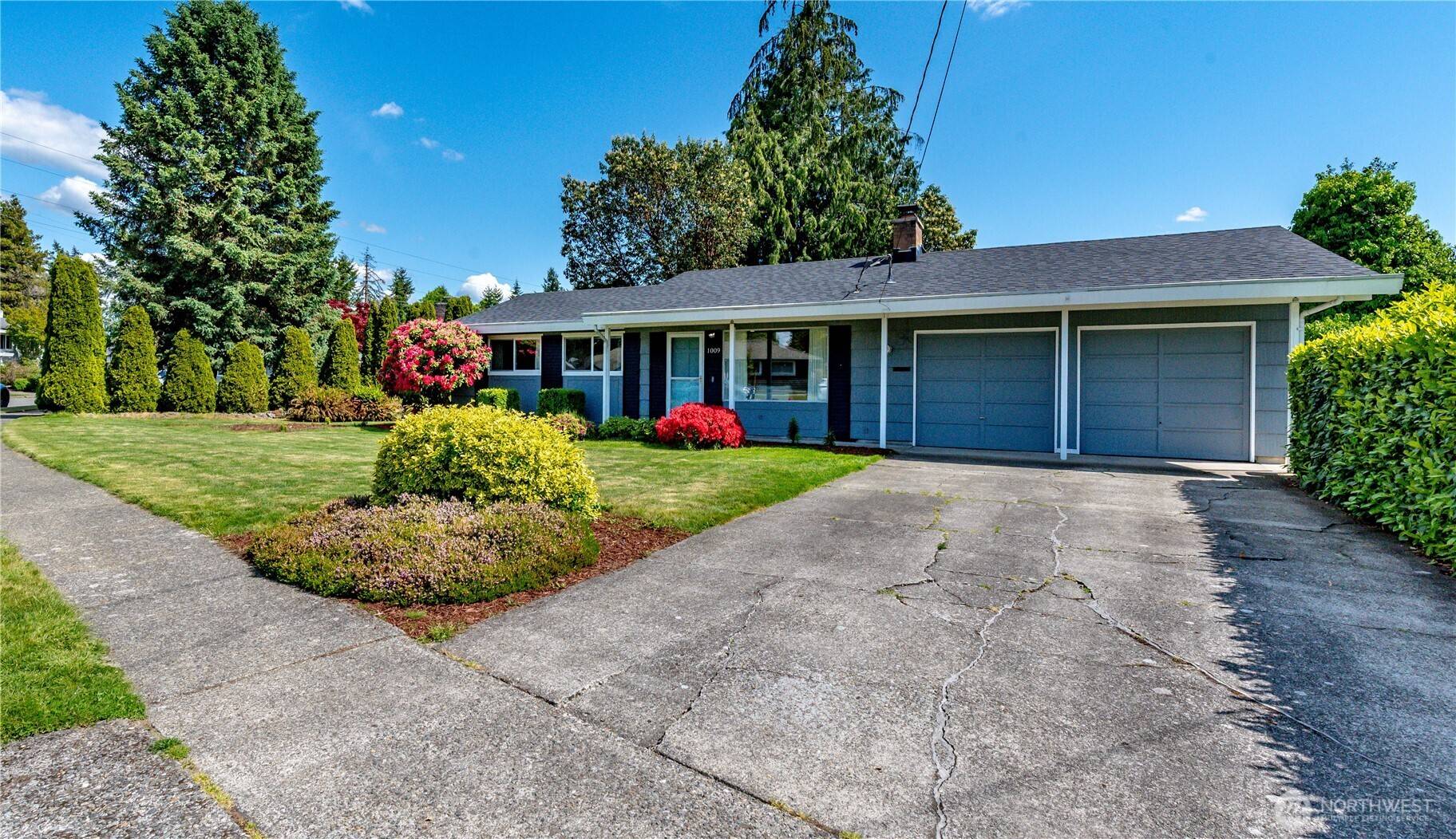 Renton, WA 98056,1009 Redmond AVE NE
