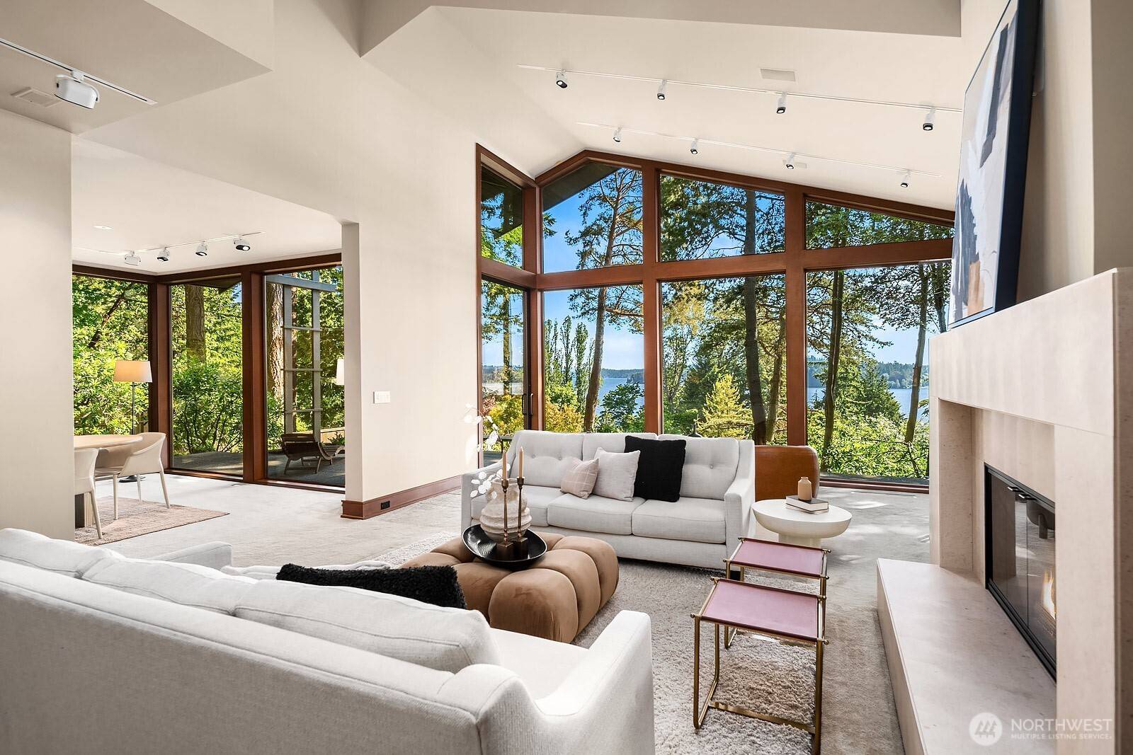 Mercer Island, WA 98040,4170 Boulevard Place
