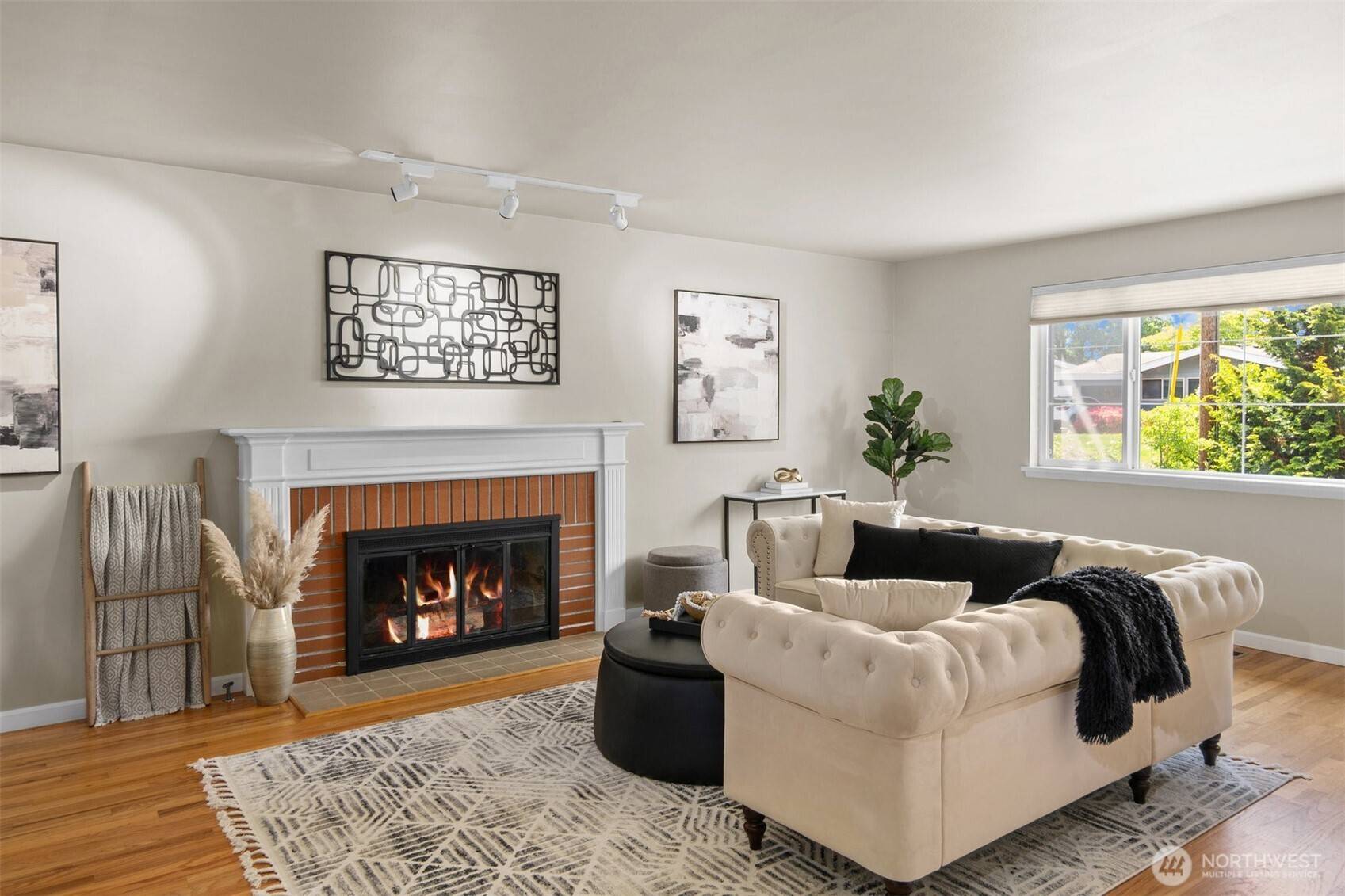 Bellevue, WA 98007,15406 NE 3rd PL