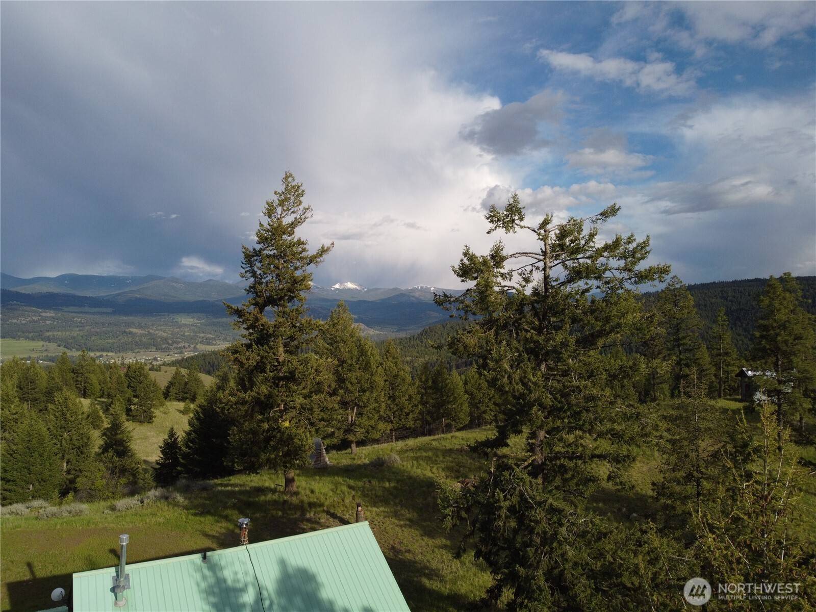Republic, WA 99166,120 Hidden Valley Farms RD