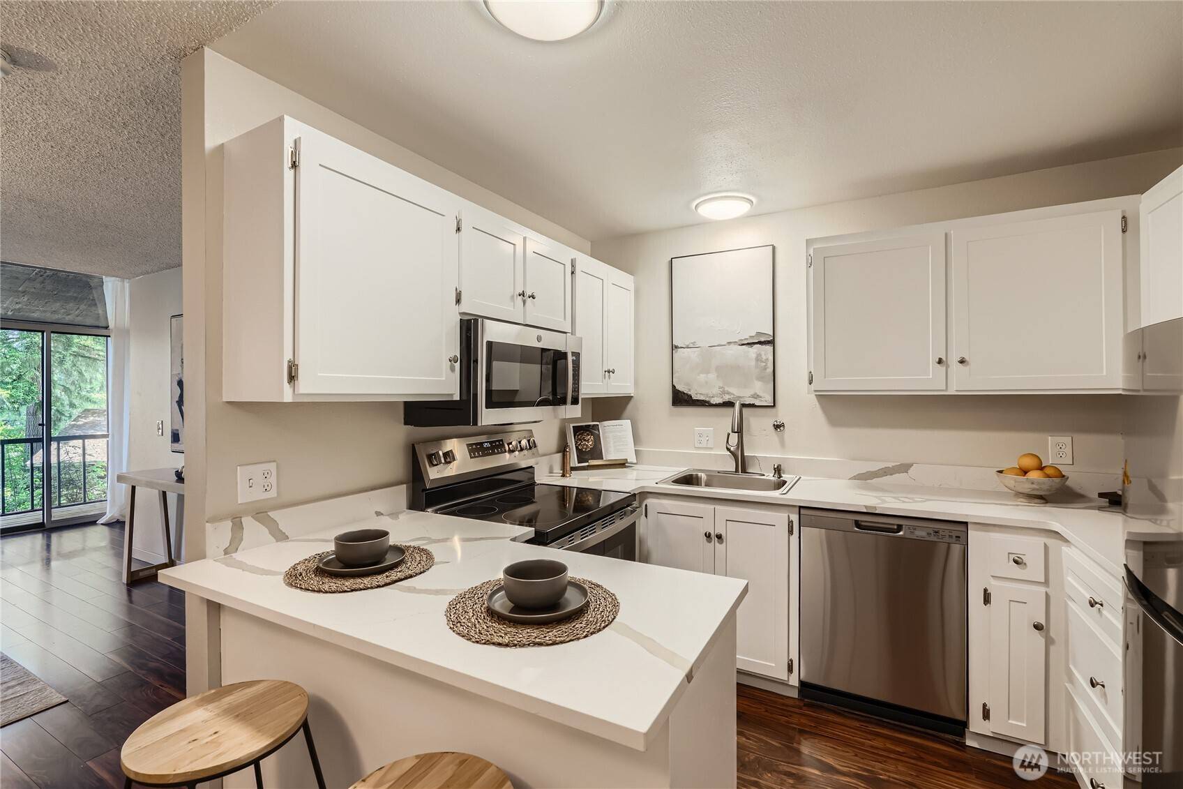 Redmond, WA 98052,6268 137th PL NE #244