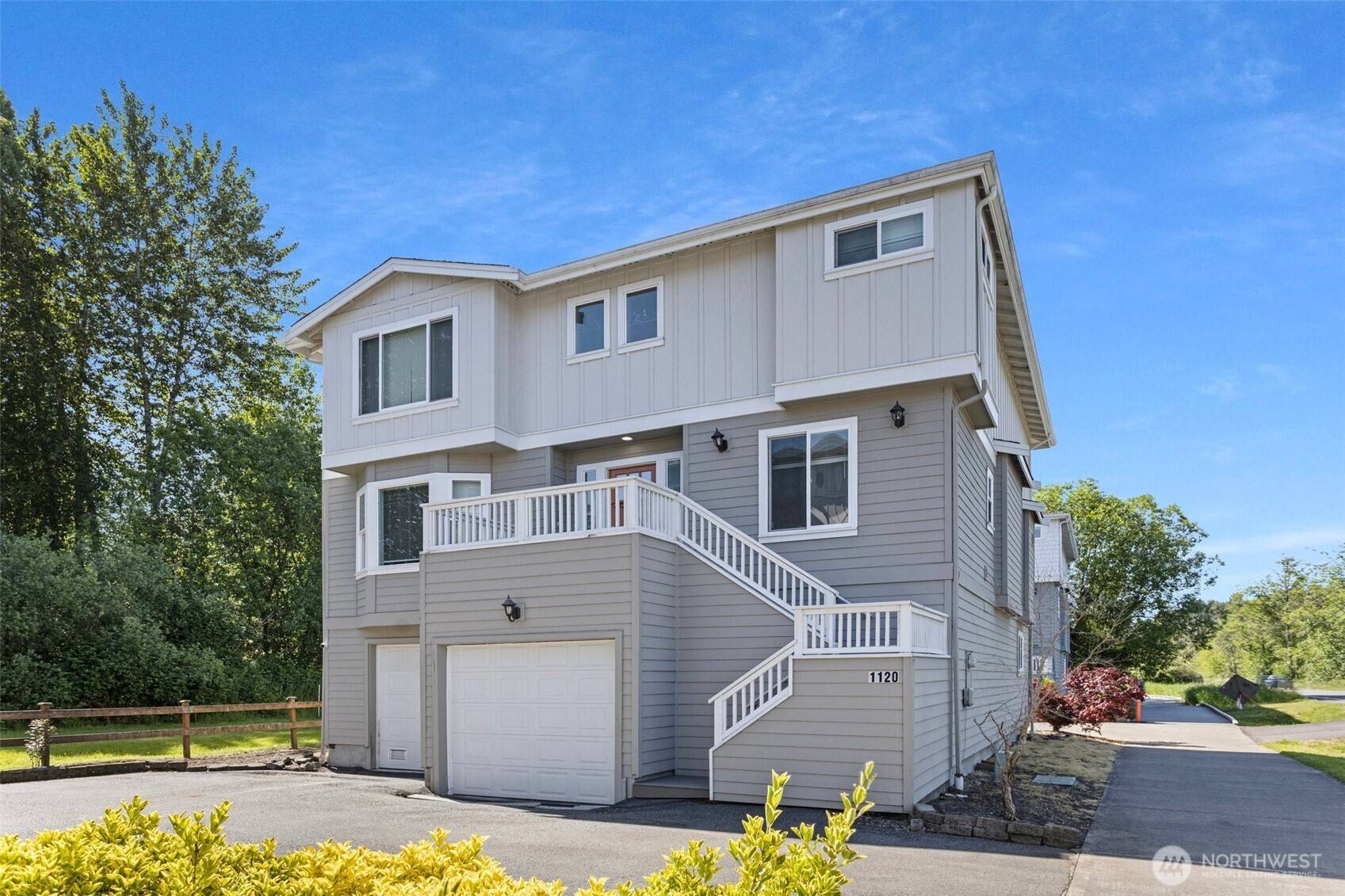 Bellevue, WA 98007,1120 156th Ave SE