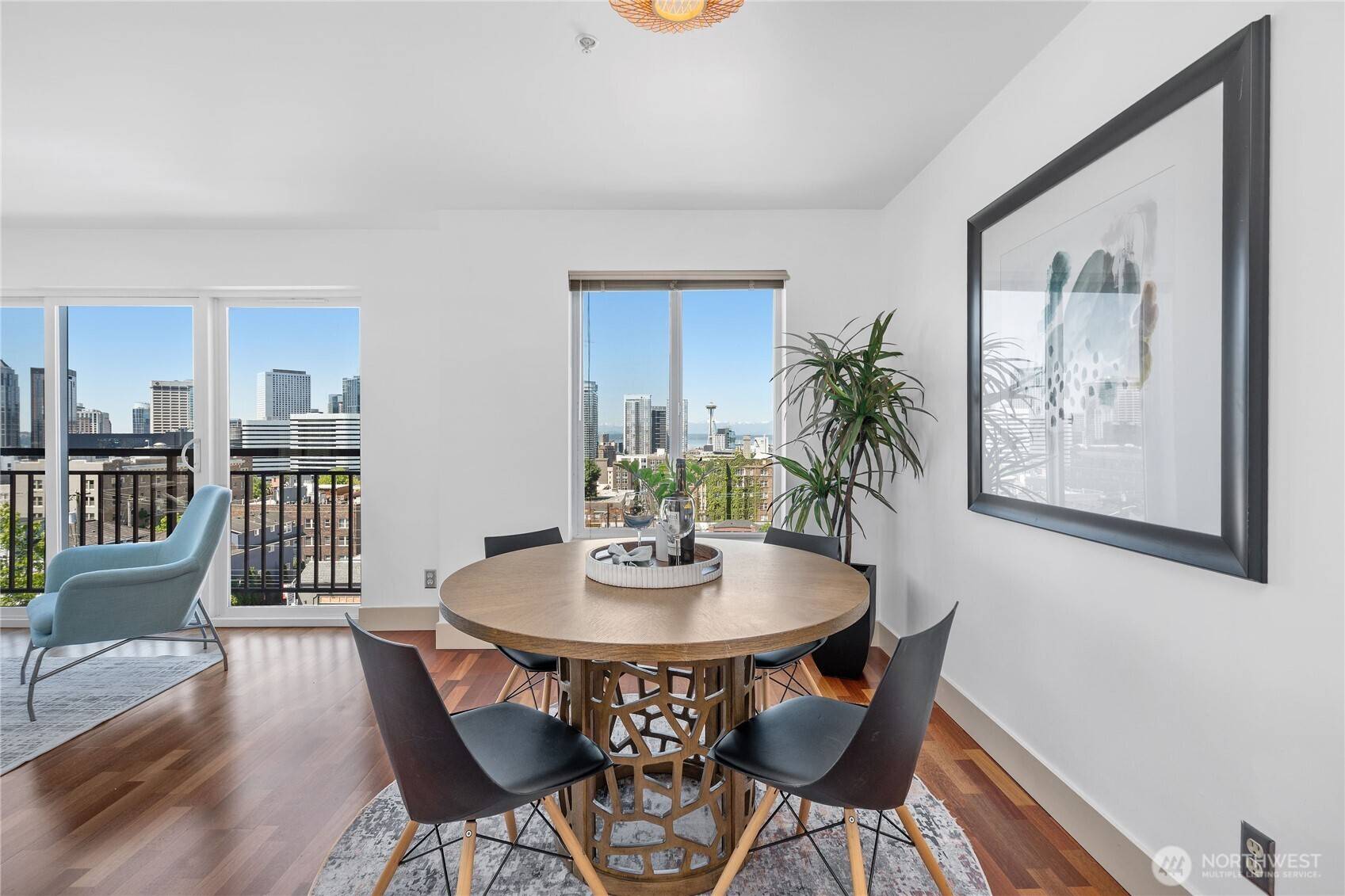 Seattle, WA 98102,1711 E Olive WAY #519