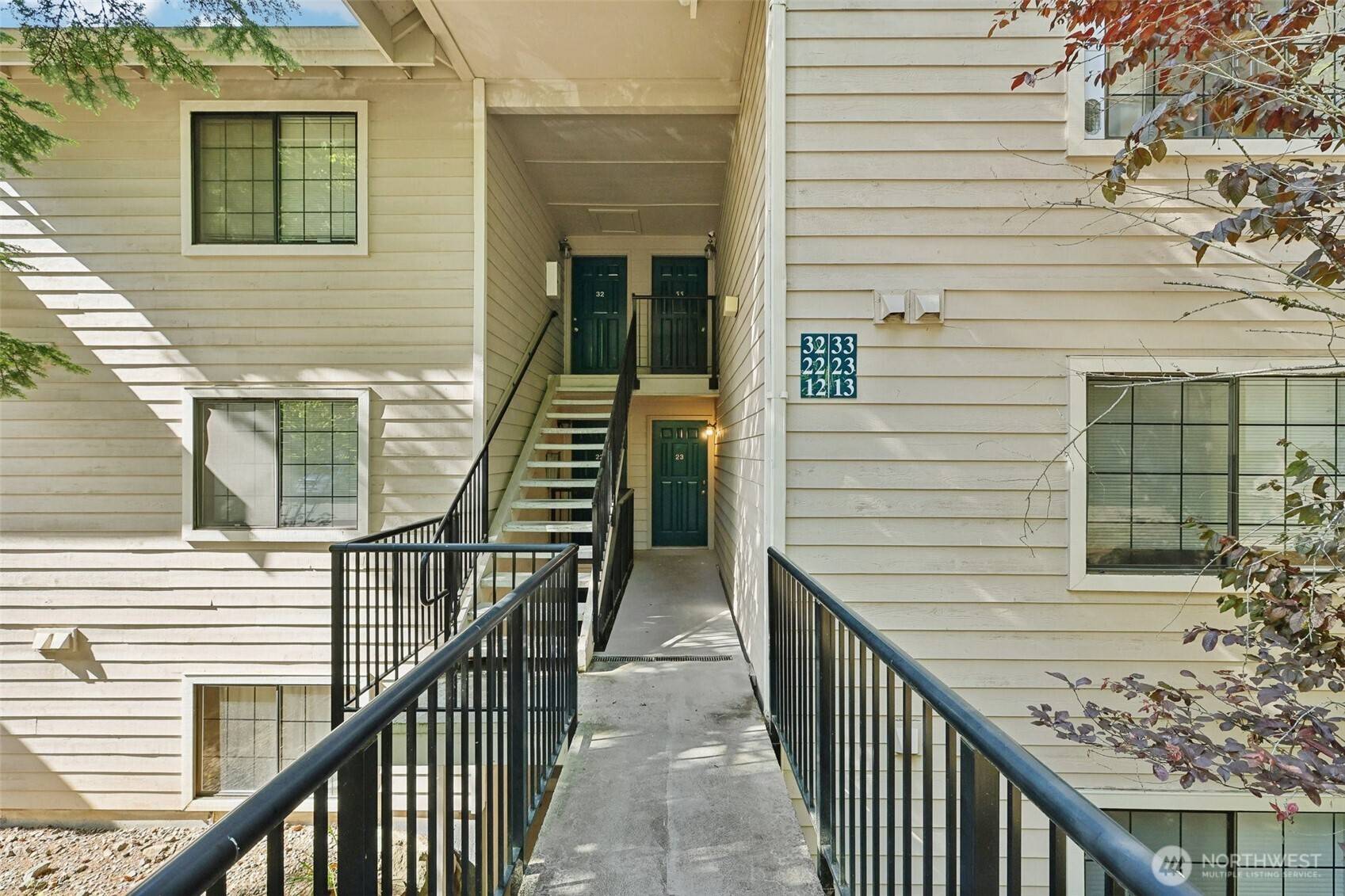Kirkland, WA 98034,12515 NE 116th ST #B23