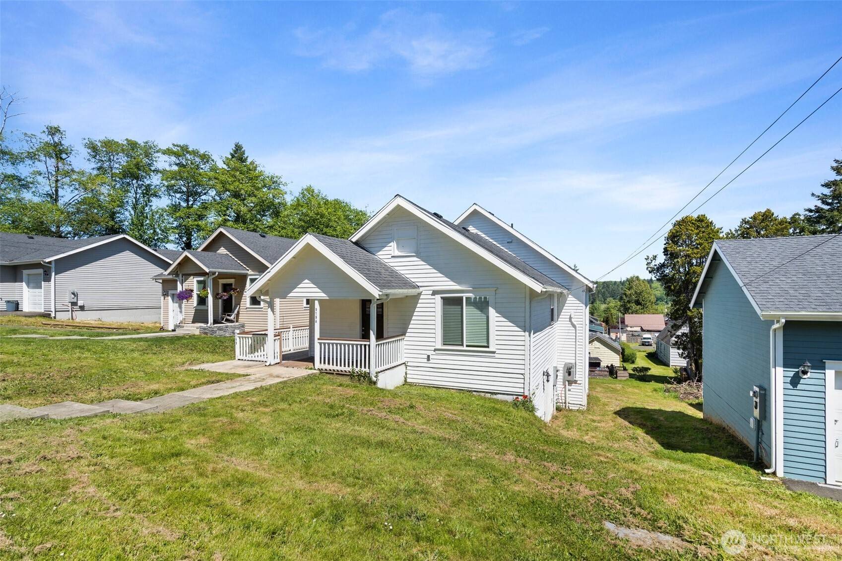 Raymond, WA 98577,919 Barnhart ST