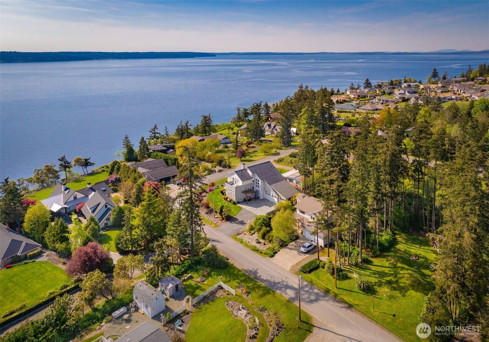 Camano Island, WA 98282,884 Saratoga WAY