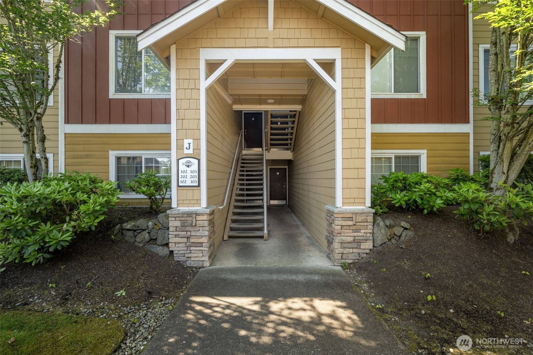 Sammamish, WA 98074,710 240th WAY SE #J302