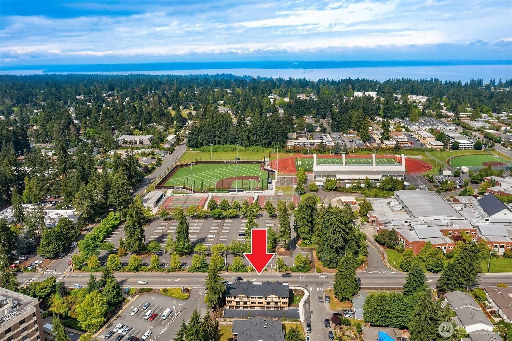 Edmonds, WA 98026,7528 215th ST SW #101