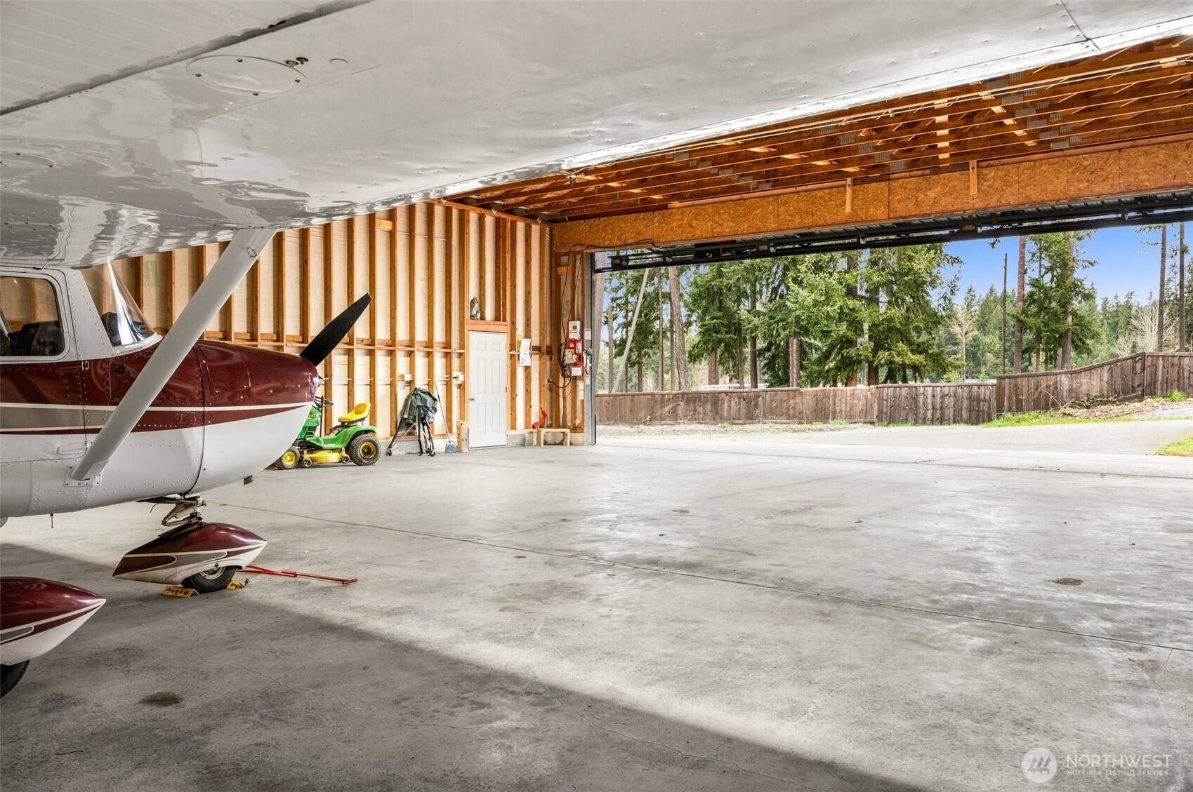 Eatonville, WA 98328,427 Jet ST E