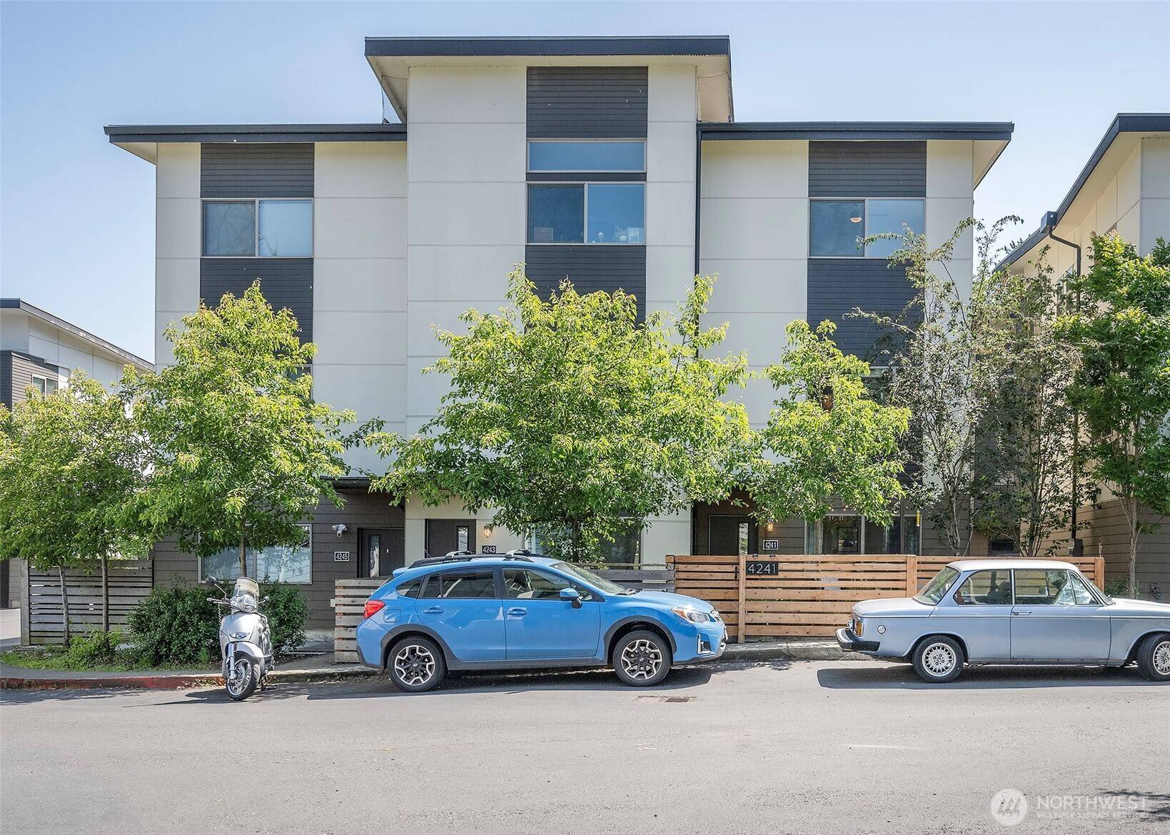 Seattle, WA 98118,4241 S Greenbelt Station DR