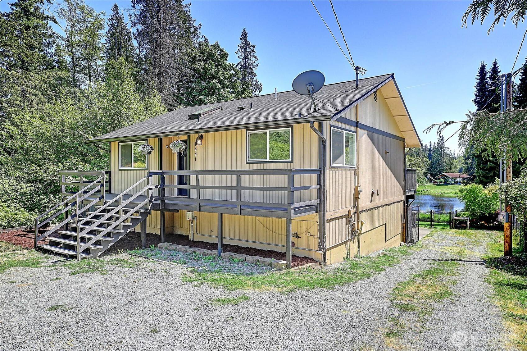Camano Island, WA 98282,1441 Lake DR