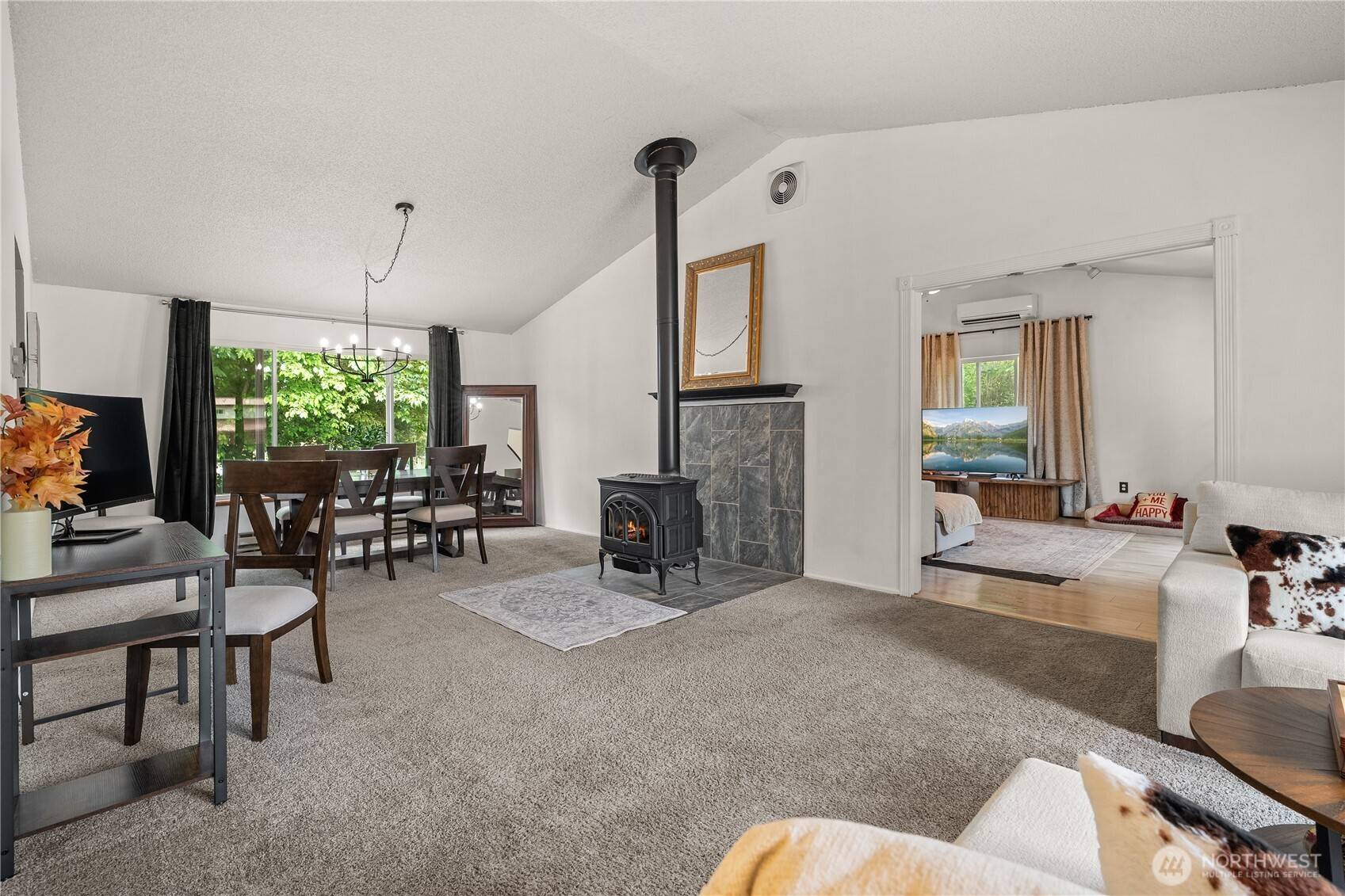 Enumclaw, WA 98022,37911 300th AVE SE