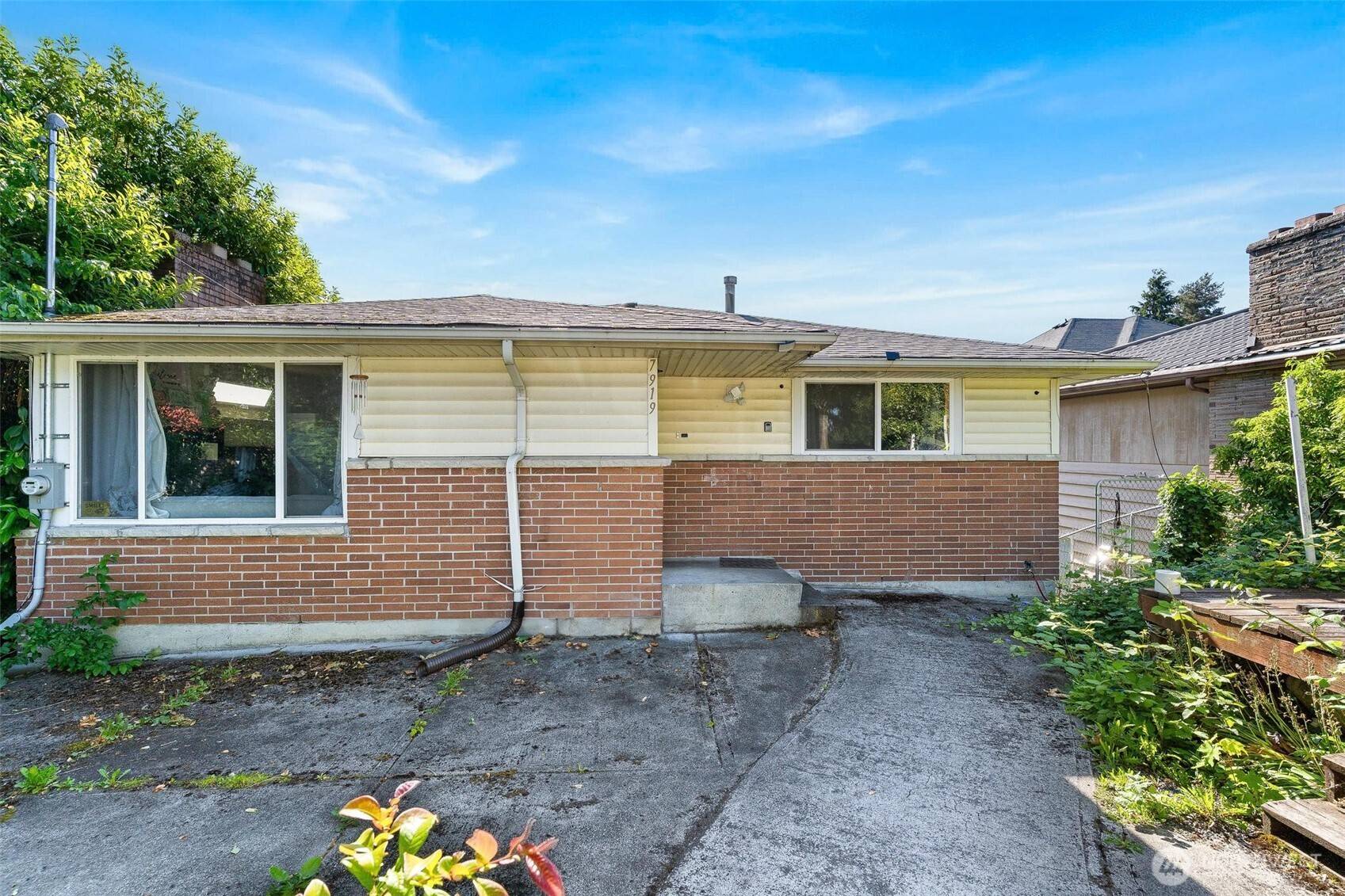 Seattle, WA 98118,7919 37th AVE S