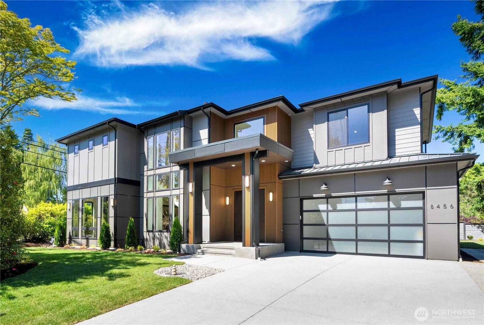 Mercer Island, WA 98040,8456 SE 40th ST